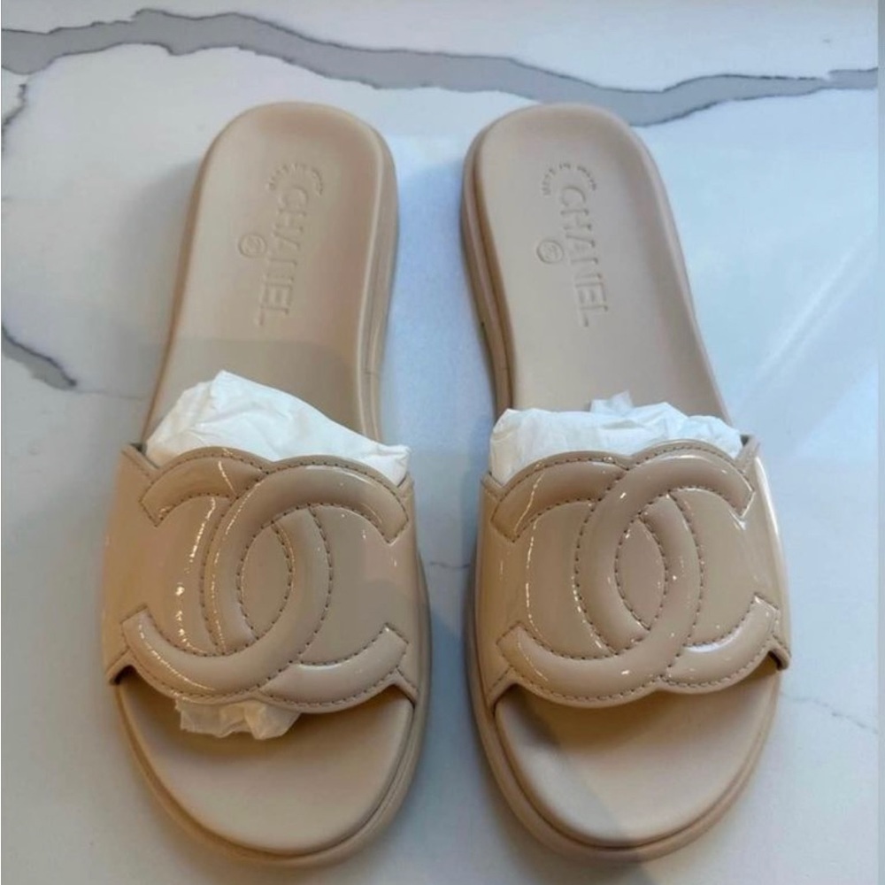 Never worn AUTHENTIC Chanel sandals/slides